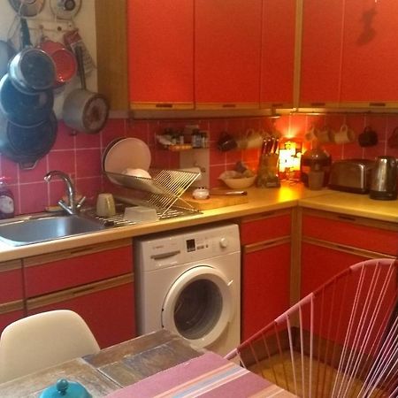 Homey, Warm & Welcoming Room. Лондон Екстериор снимка